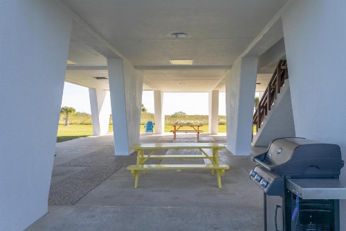 Islander East Condominiums image 13