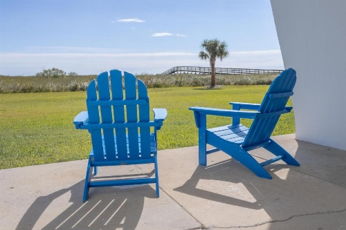Islander East Condominiums image 8